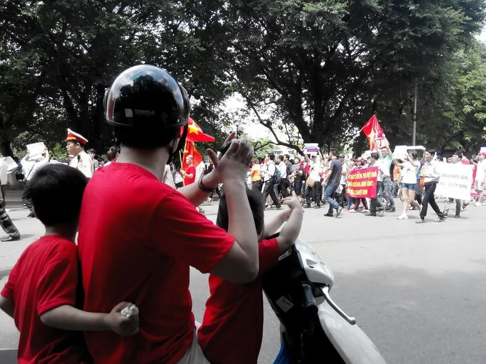 “Nếu điều tồi tệ xảy ra, chúng tôi nguyện đồng lòng bảo vệ Tổ quốc!“ ảnh 35